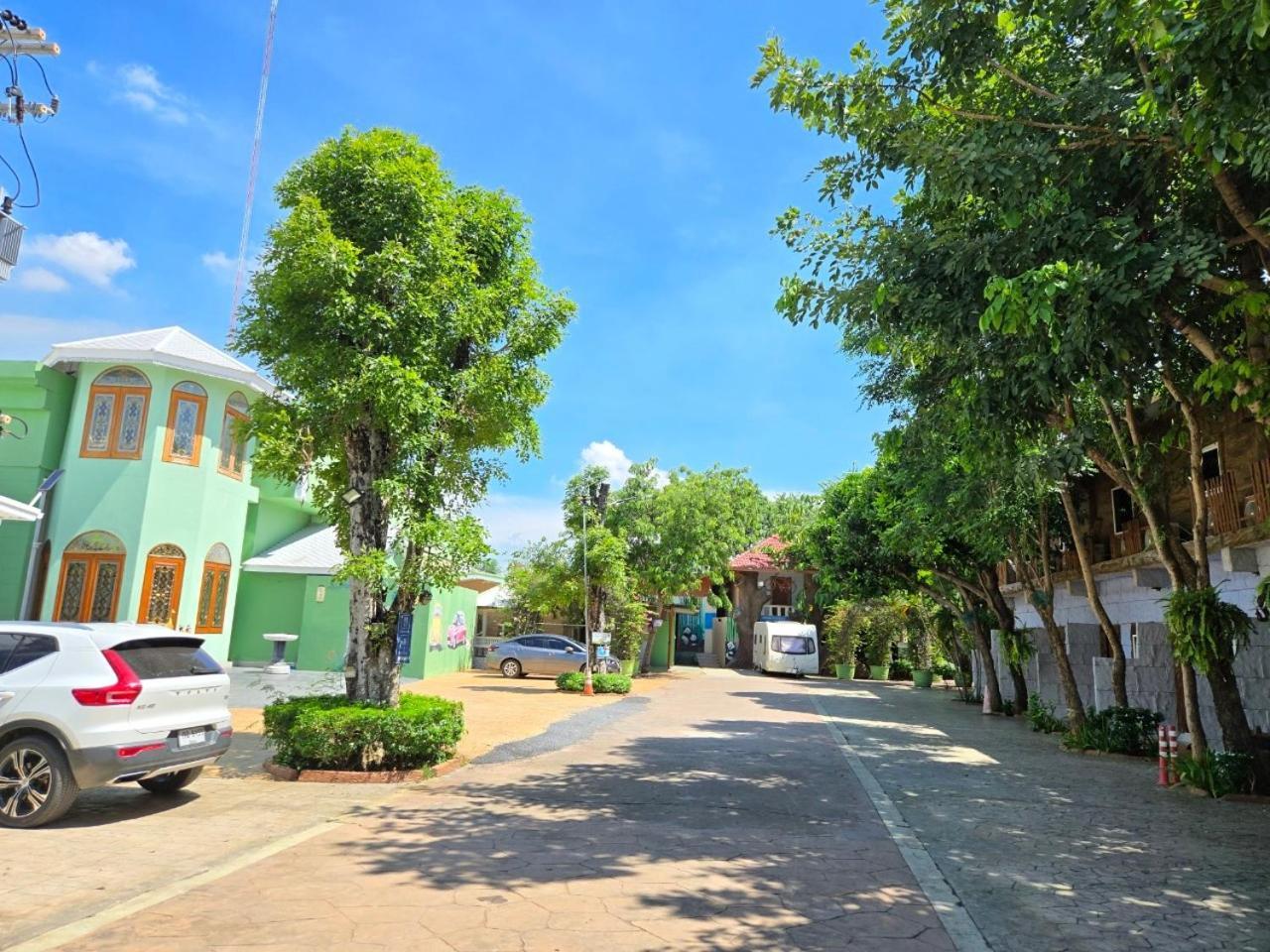 Suwanna Riverside Chainat Экстерьер фото